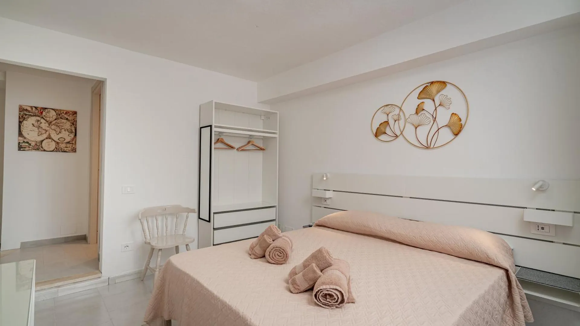 Domo De Centro, Centro Di Olbia Hotel 0*,