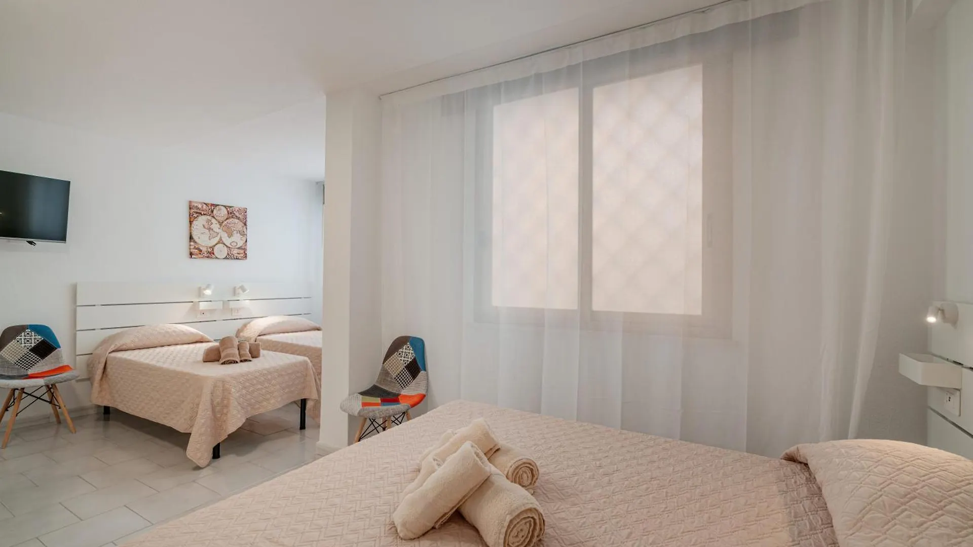 Guest house Domo De Centro, Centro Di Olbia Hotel Italy